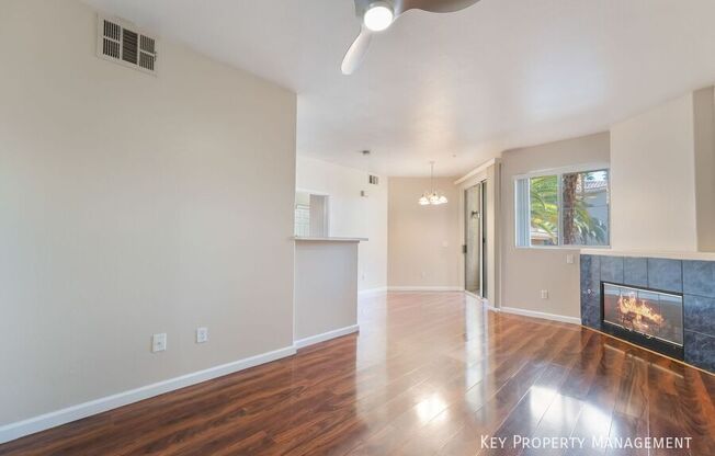 7103 S DURANGO DR