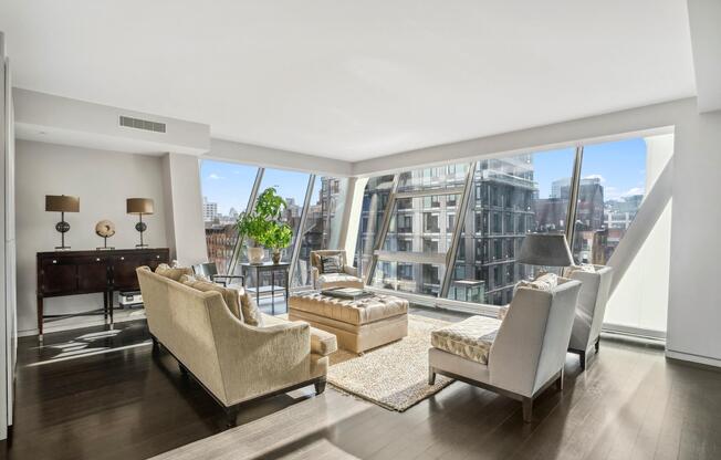 515 W 23 ST