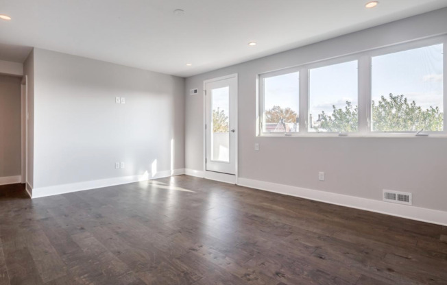 Fishtown Single Family Home with 2-Car Garage