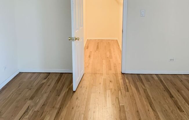 3 beds, 2 baths, 1,585 sqft, $3,950, Unit 2318-3R