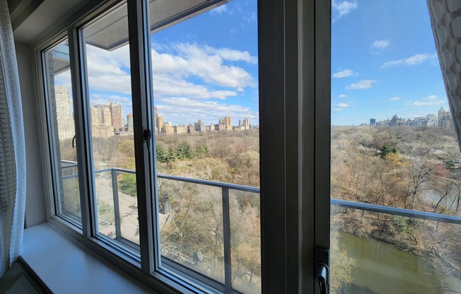 1 bed, 1 bath, 986 sqft, $9,500, Unit 16C