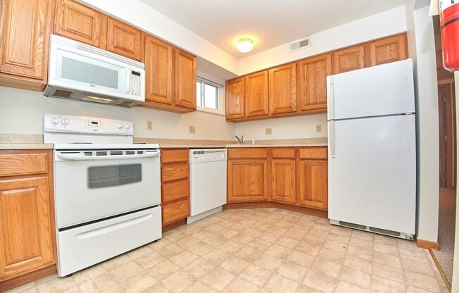 2 beds, 1 bath, 750 sqft, $975, Unit 1217-07