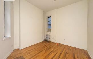 405 E 77 ST