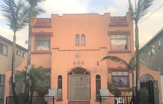 448 ORANGE AVE