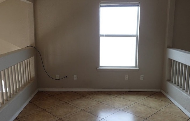 3 beds, 2 baths, $1,415