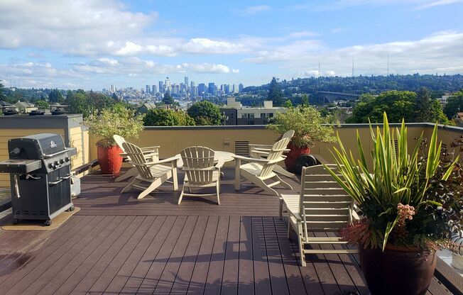 1 bed, 1 bath, 719 sqft, $1,975, Unit 216