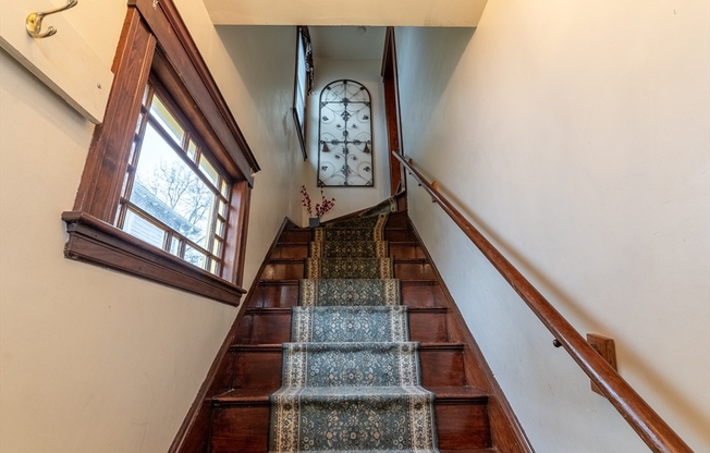 3 beds, 1 bath, 1,182 sqft, $2,800, Unit 1