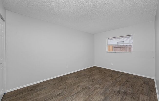 2 beds, 1 bath, 700 sqft, $1,495, Unit 4520-10