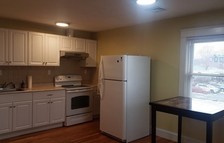 2 beds, 1 bath, 850 sqft, $2,250, Unit 2