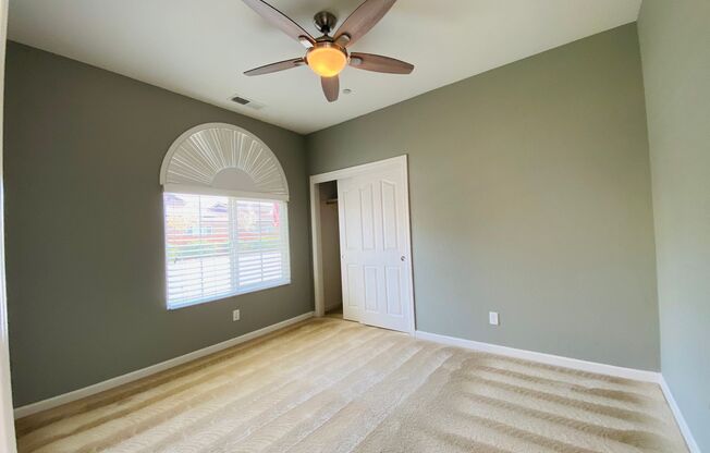 $2,250 International & Chestnut 3 Bed - N. Recreation Ave, Fresno