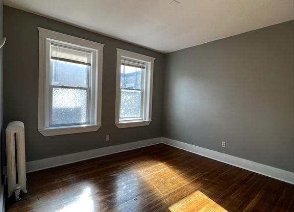 Studio, 1 bath, 306 sqft, $1,800, Unit 12