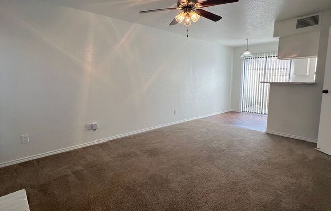 1 bed, 1.5 baths, 776 sqft, $975, Unit 25-1203