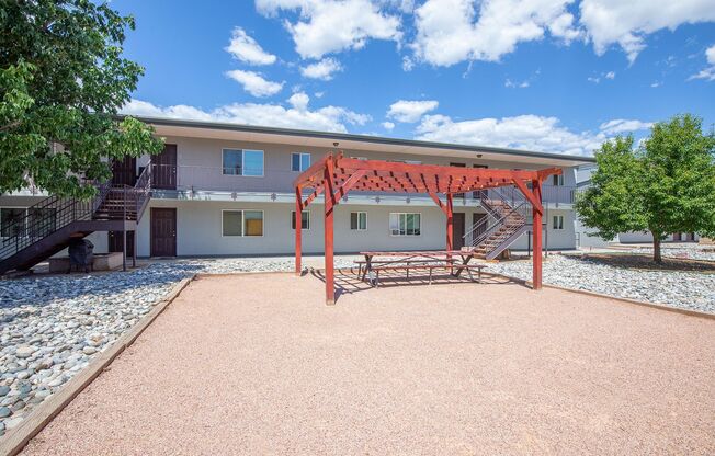 2 beds, 1 bath, 690 sqft, $999, Unit 3006-108