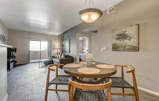 Welcome to Copper Creek Apartments