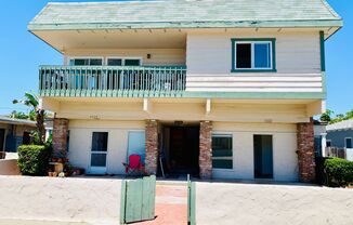 2 BLOCKS TO THE BEACH! 1BD/1BA OCEAN BEACH APARTMENT! GARAGE INCLUDED! $2695/MO