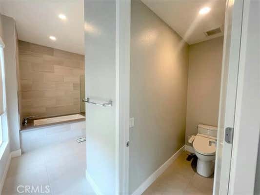 3 beds, 3 baths, 2,052 sqft, $9,000, Unit 3