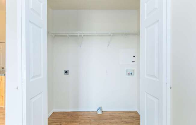 Sandstone Heights Apartments Studio Laundry