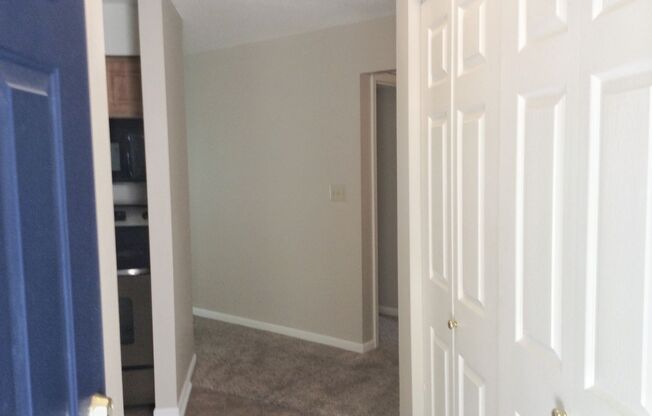 1 bed, 1 bath, 803 sqft, $1,160, Unit 3733d