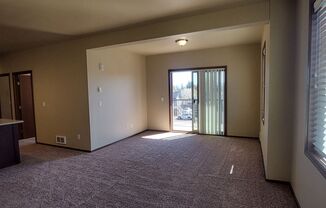 2 beds, 1 bath, $1,595, Unit 304