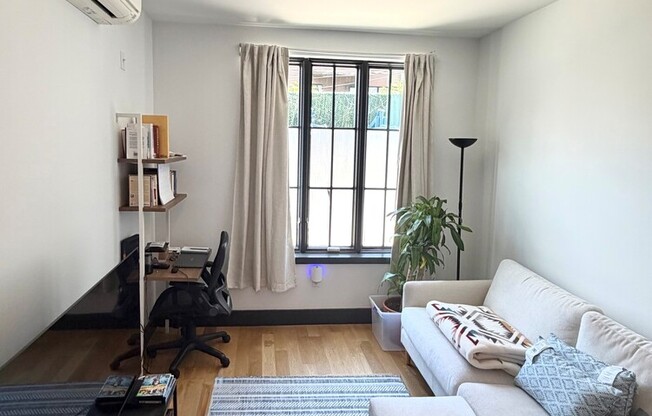 2 beds, 1.5 baths, 950 sqft, $3,850, Unit 1A