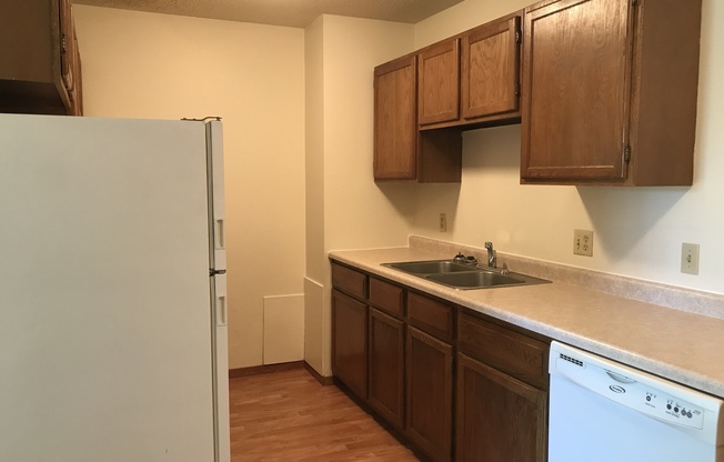 5th Ave Apartments