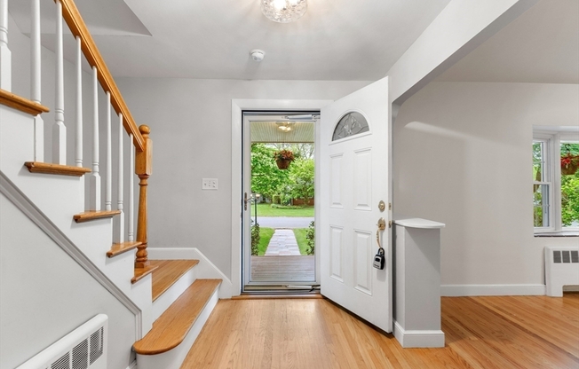 37 OLDHAM RD
