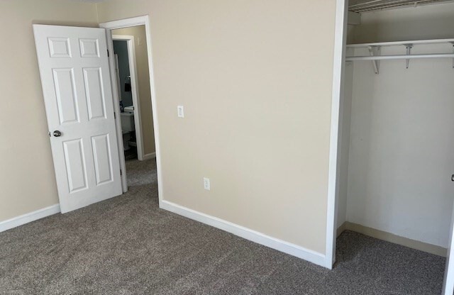 2 beds, 1 bath, 764 sqft, $2,100, Unit 1-27