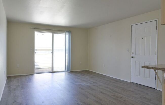 1821 SE MINTER BRIDGE RD, UNIT 17