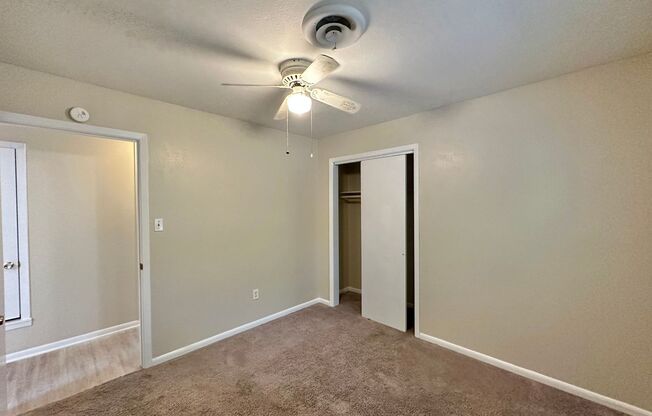 3 beds, 1 bath, $1,100