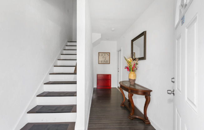 15 XX HAWLEY ST