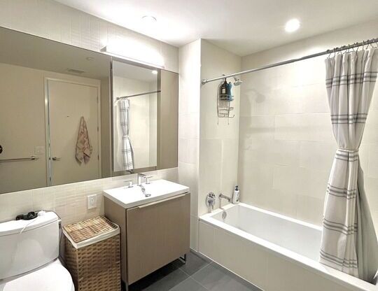 2 beds, 2 baths, 1,365 sqft, $4,900, Unit 1808