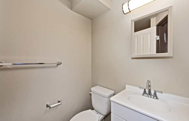Studio, 1 bath, 175 sqft, $1,184, Unit 4735 21st Ave NE Unit 404 - Unit 404