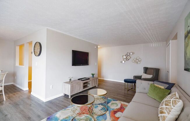 2 beds, 1.5 baths, 1,035 sqft, $1,530, Unit 7-610