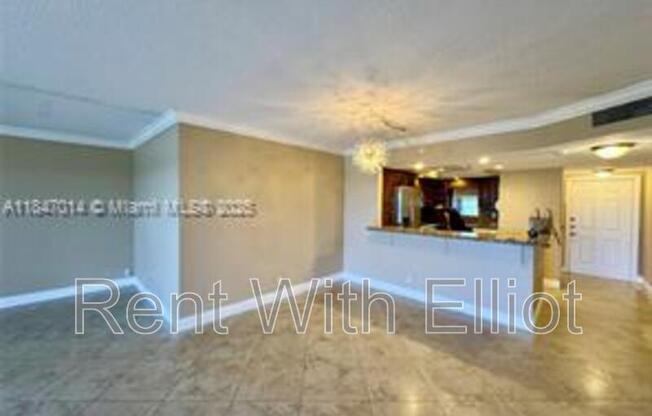 3100 W Rolling Hills Cir