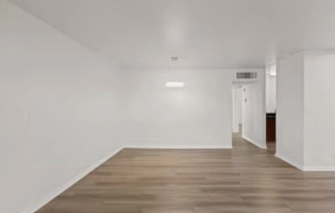 18350 Hatteras St Unit #118