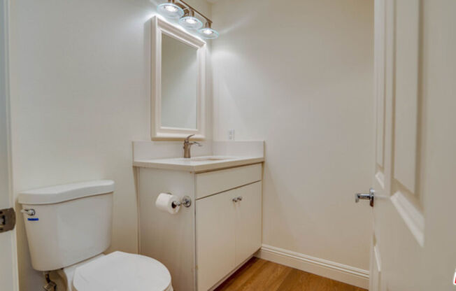 4100 Wilshire Blvd Apt 207