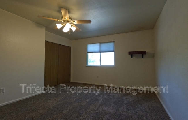 2121 35 AVE