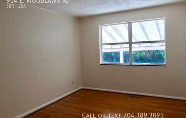 914 E WOODLAWN RD