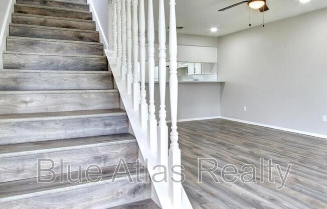 2302 INDIGO LN