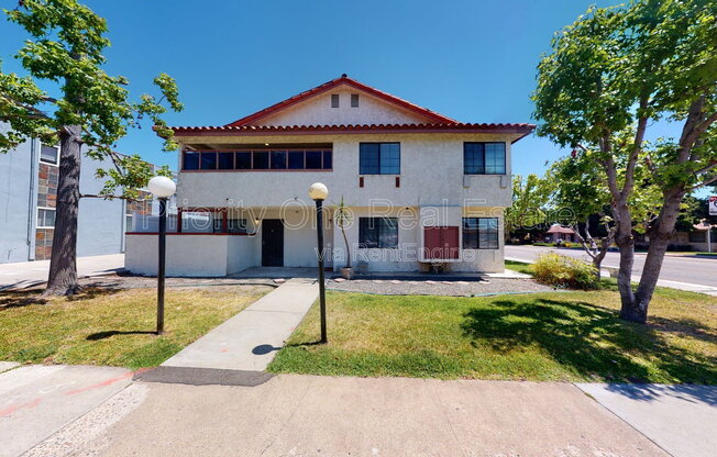 401 4 AVE