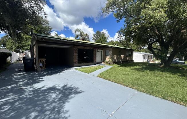 8020 PINE HL DR