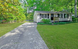 Fabulous 3-Bedroom Brick Ranch with Fenced Backyard in Jonesboro