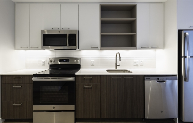 Studio, 1 bath, 522 sqft, $3,325, Unit 414