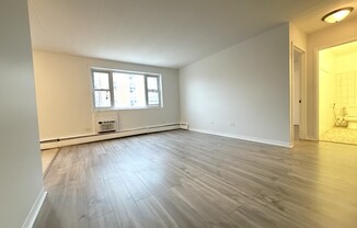 2025 W GRANVILLE