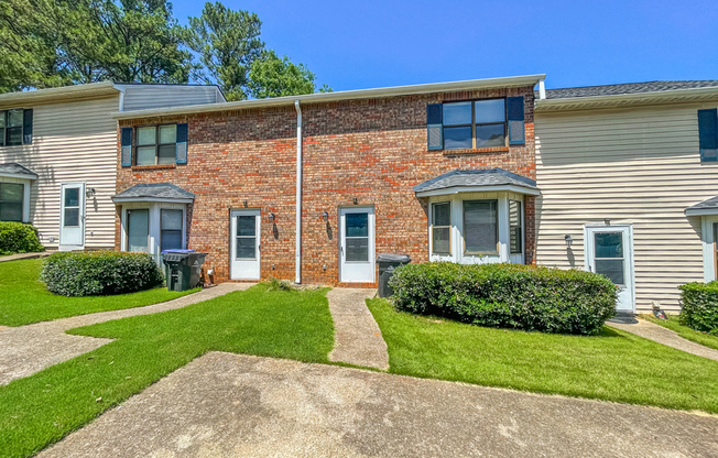 1033 DASSOW CT