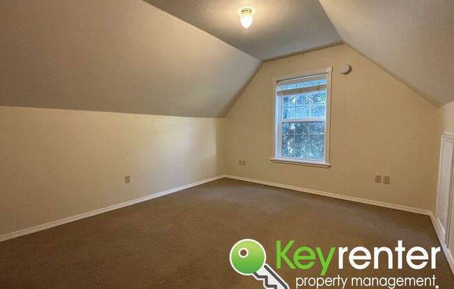 3 beds, 2 baths, $2,300