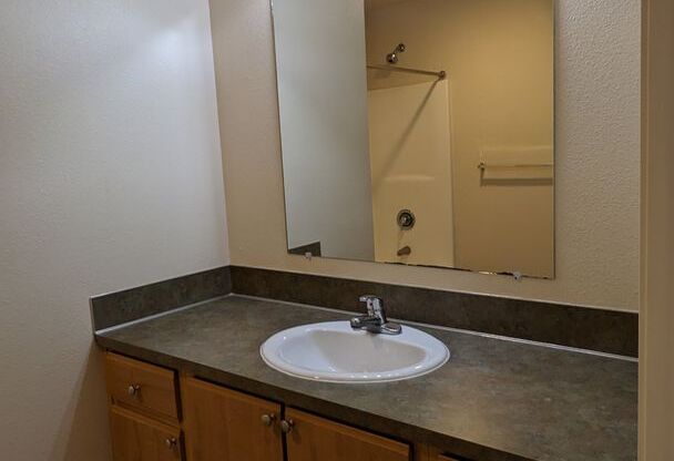 3 beds, 2 baths, 1,180 sqft, $1,695, Unit B303