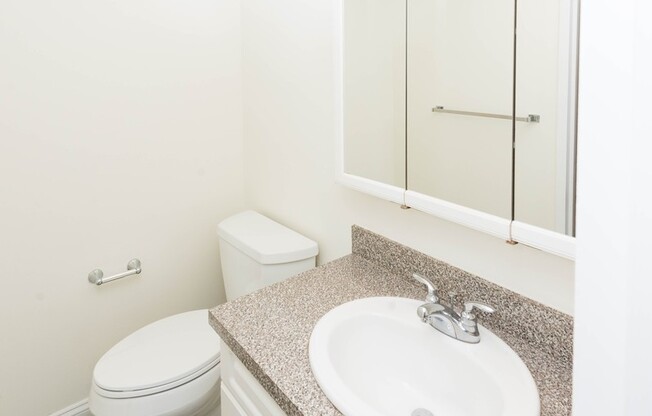 2 beds, 1.5 baths, 930 sqft, $1,955, Unit 603