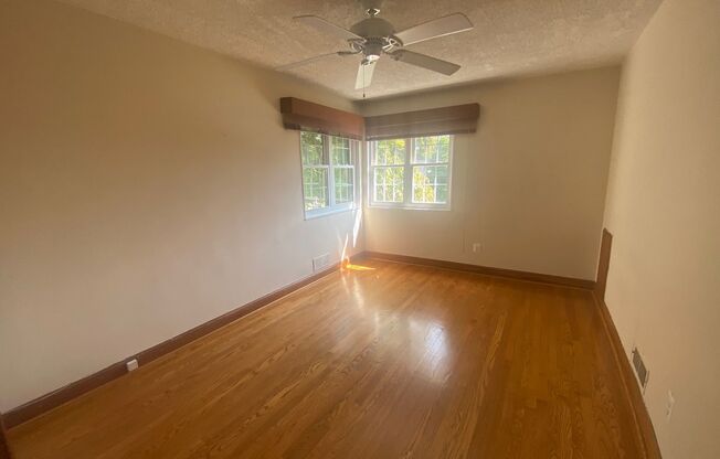 3 beds, 2 baths, $3,850