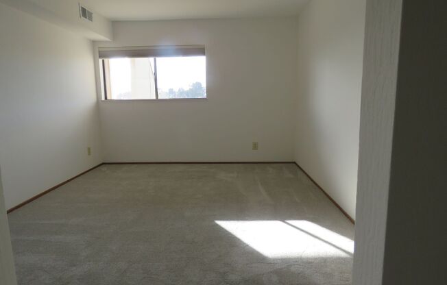 2 beds, 1 bath, $3,750, Unit 2035 #22